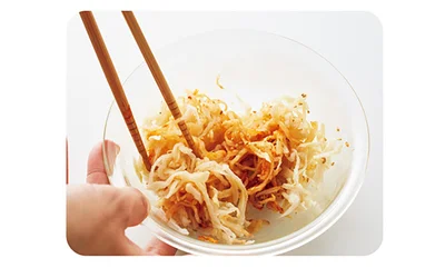 残りの材料を入れてよくあえる
