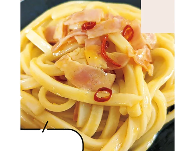 にんにくの風味が食欲をそそる「至高のぺぺたまうどん」
