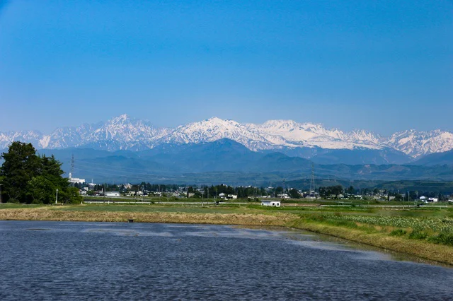 富山県富山市で見える立山連峰の絶景