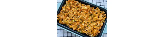 塩・コショウで味を調え、ホットプレートの電源をオフにする。