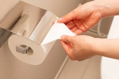 ペーパーの「三角折り」はしなくてOK！訪問先でのトイレ事情