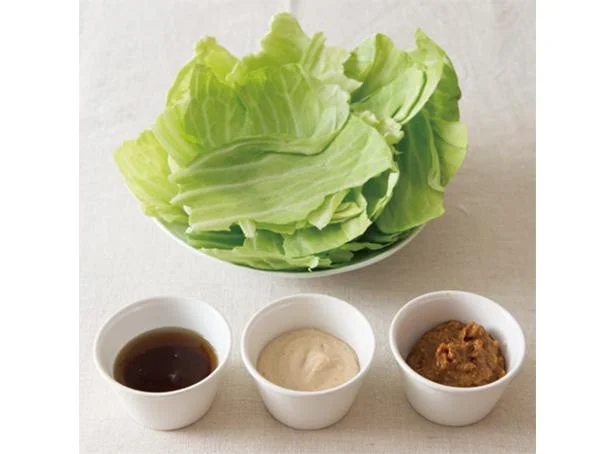 4等分して蒸したり煮たり。キャベツは大きなままがおいしい！ 【JA全農広報部さんに聞いたおいしい野菜の食べ方】（1）