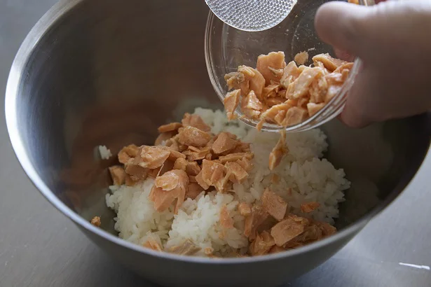 いつもの食材が見違える！ 華やか混ぜご飯