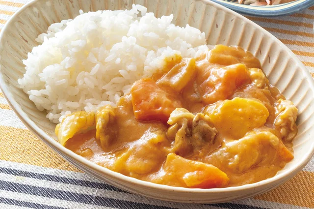 【給食の先生のレシピ】子どもも大好き！自家製ルーでつくるカレーライス献立／給食の先生がつくる家族に愛されごはん（1）