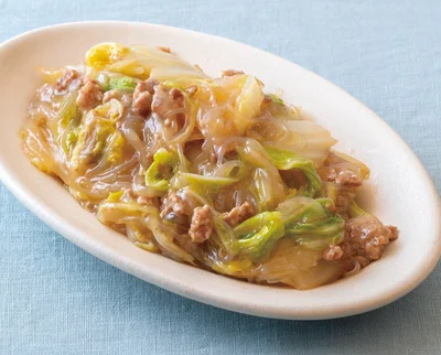 【給食の先生のレシピ】白菜が消える！フライパンひとつで作る、白菜と春雨のとろとろ煮／給食の先生がつくる家族に愛されごはん（3）