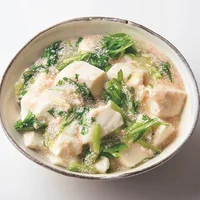 寒い日にほっと一息！おなかにやさしい豆腐のとろみ煮レシピ3選