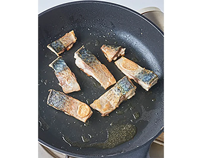 中火で両面こんがり焼く