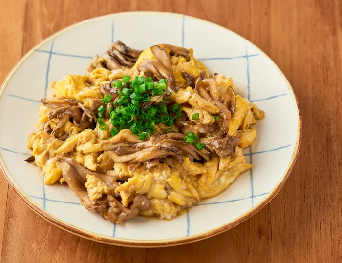 へとへとでもこれなら簡単！低カロリーもうれしい「てりたま舞茸」／とびきり美味しい疲れ果てごはん（10）