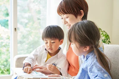 初めての英語体験を楽しく彩ってくれる世界的名作『The ABC えほん』