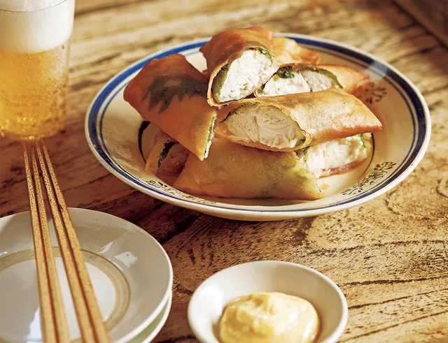 チーズを入れてもおいしい！ 皮と中身の食感の違いを楽しむ「まるごとささ身の春巻き」／47歳、ゆる晩酌はじめました。（3）