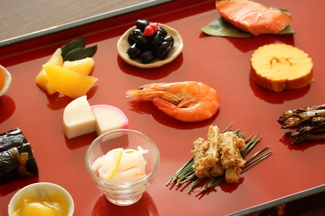 実は大晦日に食べてもOK！ 知って楽しいおせち料理の由来としきたり【年末年始のマナー】
