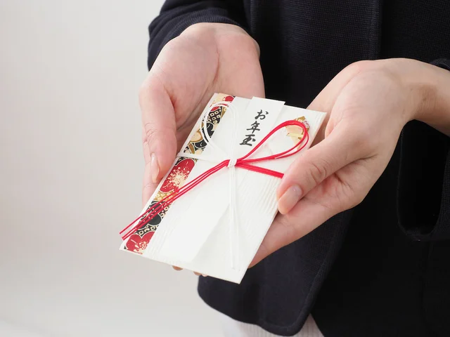 上司のお子さんへ「御年賀」はNG！ お年玉にまつわる礼儀作法をおさらい【年末年始のマナー】