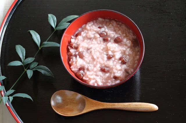 お正月が過ぎたら小正月。邪気を祓う「小豆粥」で寒い季節を乗り切って！ 【年末年始のマナー】