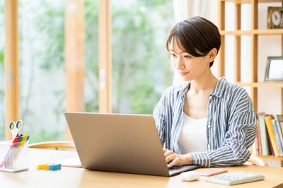収入を増やすなら、ポイントをためるか、副業（委託・請負）をしたい！