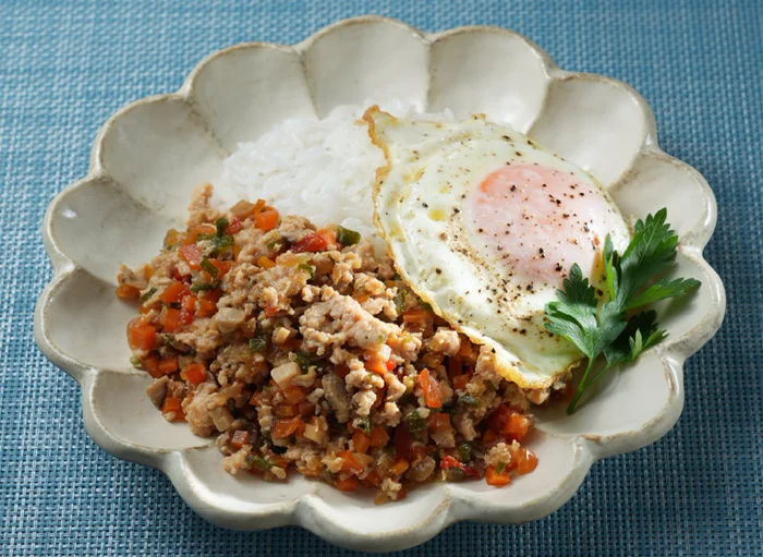 【アスリートめし】本場の味わいを自宅で！ レンジでチンするお手軽「ガパオ」