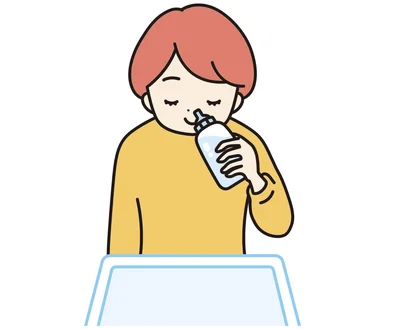 少し下を向いて鼻をボトルに押し当てる
