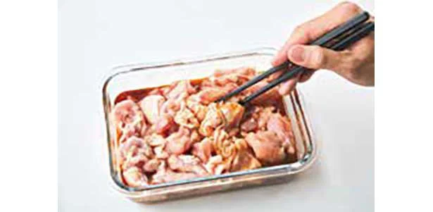 容器にAを入れて混ぜ、1を加えてからめる