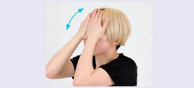 むくみ3 顔の上半分をほぐす