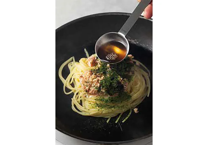 材料を合わせて煮る