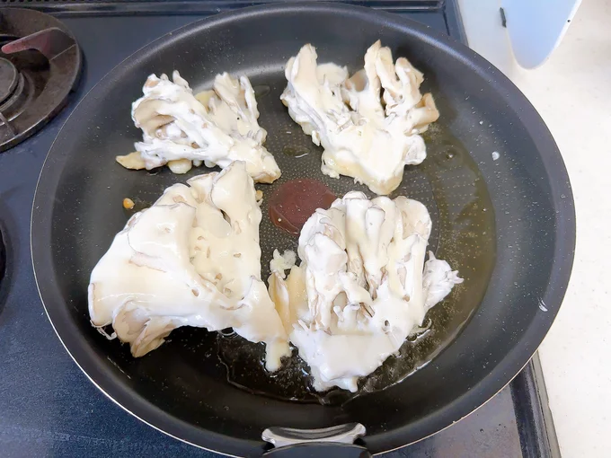 少量の油で揚げ焼きに