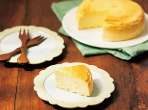 スフレ食感でありながらチーズの濃厚さも味わえる「半熟チーズケーキ」／手作りお菓子の教科書（2）