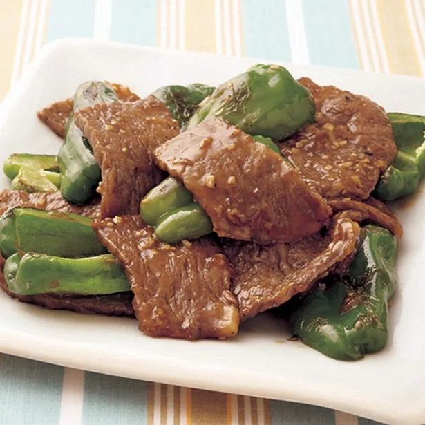 【お助けレシピ】日焼けorお疲れ肌を救ってくれる「牛肉とピーマンのオイスター炒め」