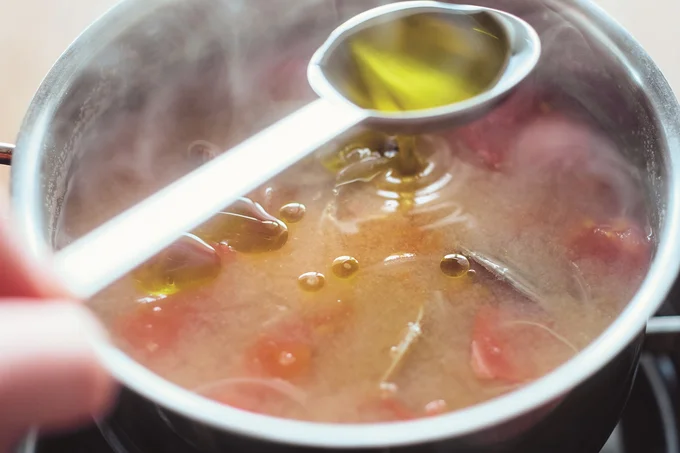 腸活にはみそ汁!さらにオリーブ油をちょい足しで「悪玉コレステロール」撃退レシピ2品