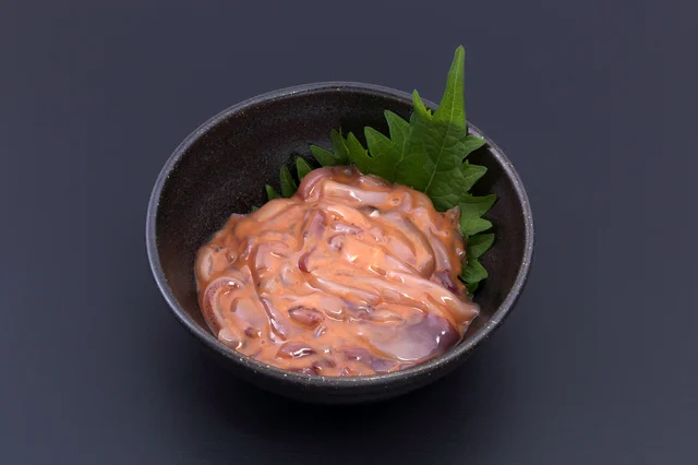 【写真を見る】お酒のつまみだけじゃない!意外なイカの塩辛の活用方法