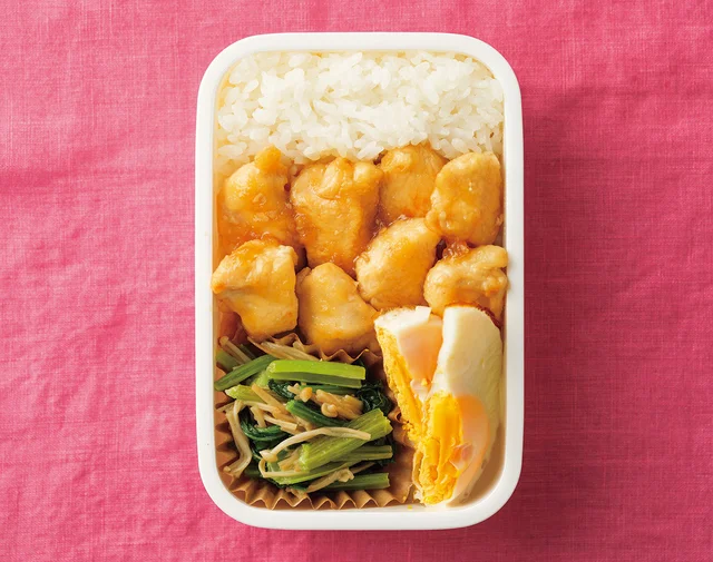 【10分で作る節約弁当】ワンパンで一気に作れる「玉ねぎおろしソースのチキンソテー弁当」／1週間1000円 10分弁当（1）