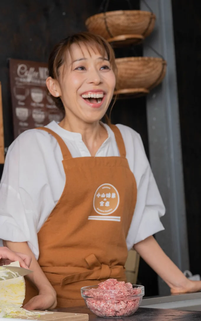「餃子を包むのは大変、という人は棒餃子にしちゃって大丈夫！」とみきママさん