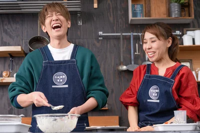 カリスマ美容師に憧れていた過去を暴露され、大爆笑する小山さん
