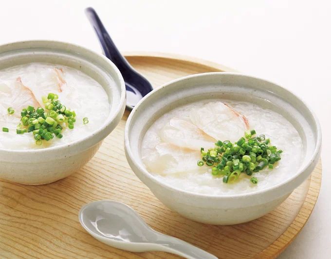 やさしくて深～い味わい「本格魚介中華粥」