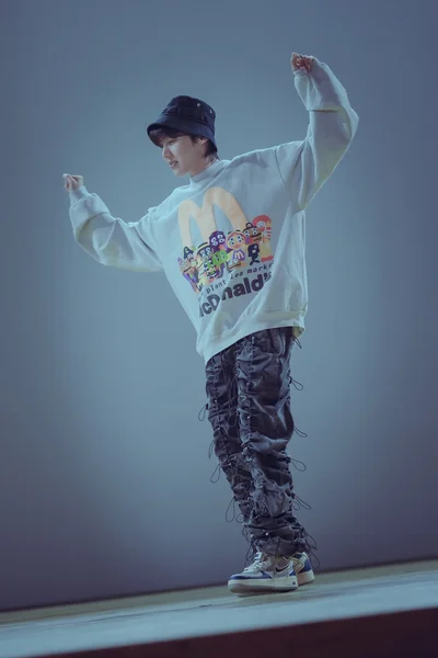 BTSのJ-HOPEはダンスリーダーとして知られる。圧倒的パフォーマンスで世界中から賞賛されている（写真はドキュメンタリーシリーズ『HOPE ON THE STREET』エピソード6より）