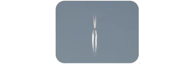 短い飛行機雲