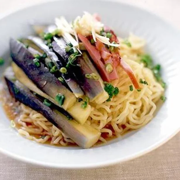 味がしみしみ！ お昼ご飯に食べたい「なすを使った麺」5選