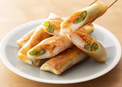 下ごしらえ不要の具材で簡単＆節約！　油大さじ4で「エコ揚げ春巻き」