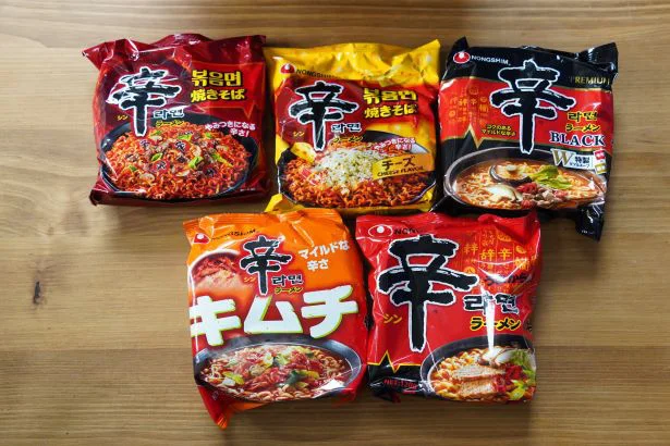 どれくらい辛い？全世界で人気のインスタント麺ブランド「辛ラーメン」シリーズ食べ比べ【編集部やってみた】