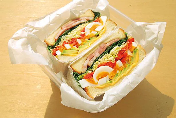 見事な厚切りに断面萌え～！  「カラフル野菜の厚切りサンド」【大人気ブロガーの「東京弁当生活帖。」】（6）