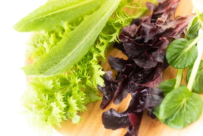 野菜を切ってかけるだけでサラダができる！忙しいときの救世主を紹介