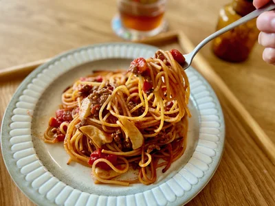 濃厚トマト煮込みパスタが完成！