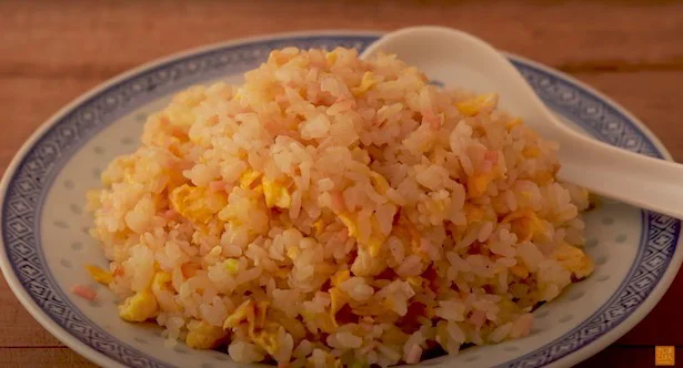 「パラパラチャーハン」の完成です!