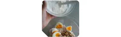 「チキンとざくざくアーモンドのサラダ」の作り方