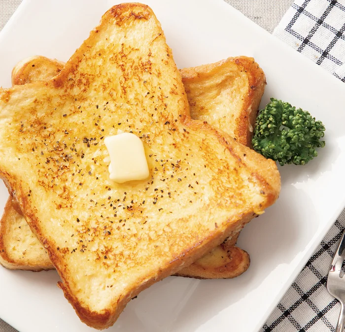 ワインとの相性もよし！ガーリック風味の「大人のフレンチトースト」／沼落ちレシピ