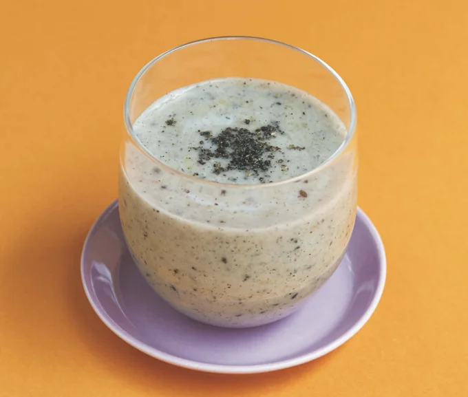 さらりと飲みやすい豆乳ベース「黒ごまバナナジュース」