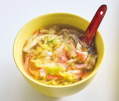 塩もみキャベツとかにかまのスープ