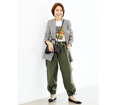 カーゴパンツで大人カジュアルの上級者に！