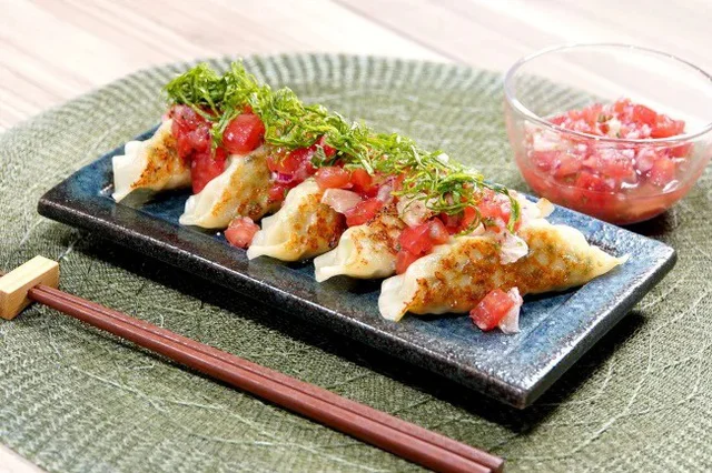 「王マンドゥ」はチヂミやグラタン、酢豚にもアレンジ自在！韓食ブランドbibigoに春夏新商品が登場