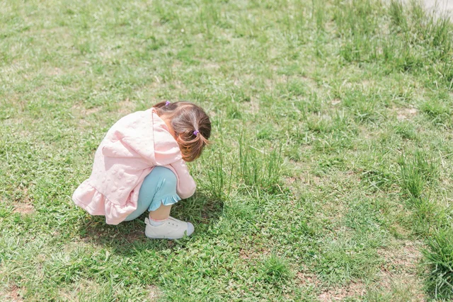 「次回は真似する！」拗ねて公園から帰ろうとしない子どもを動かすお父さんのまさかの行動に22万いいね