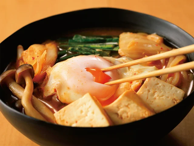 ごはんを投入して雑炊風にしても◎なダイエットメニュー「超満腹キムチチゲ」