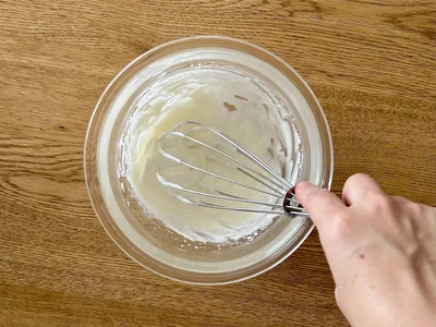 クリームを泡立てる